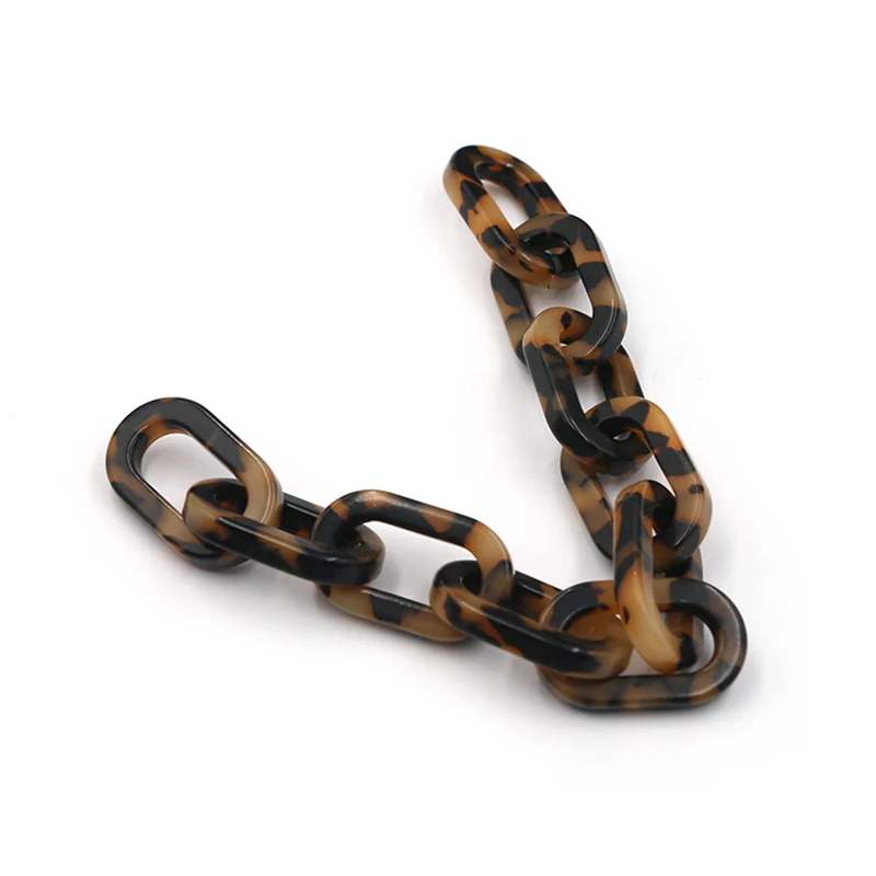 Brownish Patterned Chain Handle
